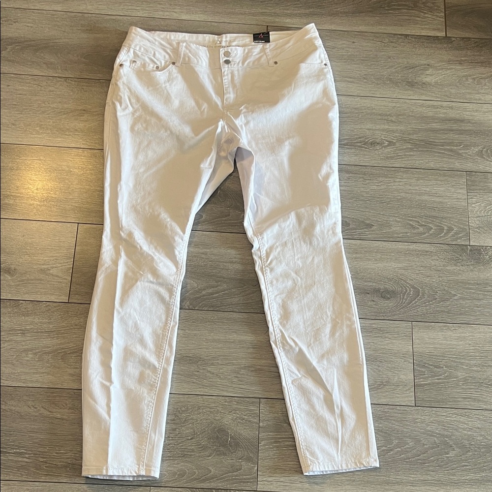 Ashley Stewart Women's White Skinny Stretch Jeans